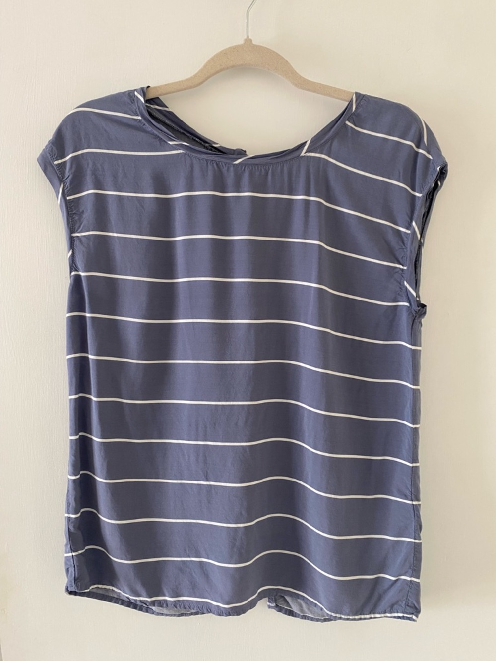 Abercrombie & Fitch Button Back Shirt Blue Gray White Striped Coastal Small